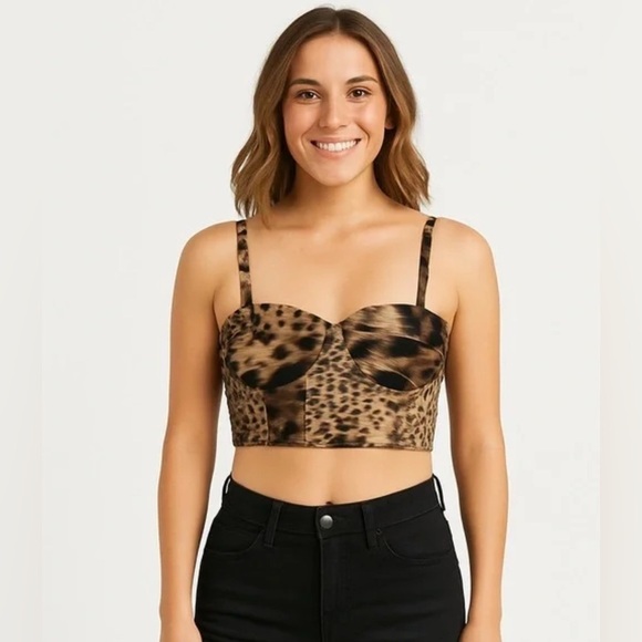 Live 4 Truth Size M Leopard Print Smocked Back Bustier Crop Top. New With Tags - Picture 1 of 4